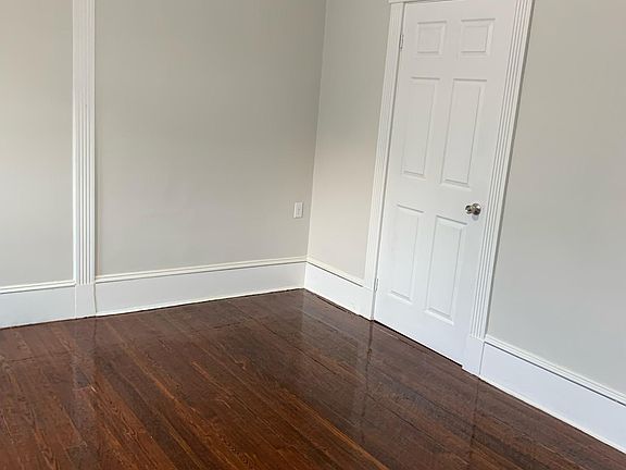 4th image of 180 Ashley Blvd #2