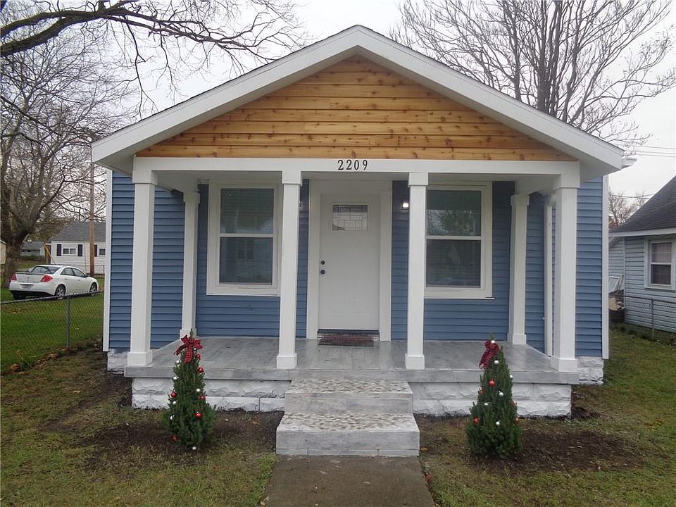 29 W 9th St Muncie In Mls Zillow