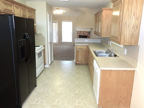 3rd image of 2408 Wakecrest Dr