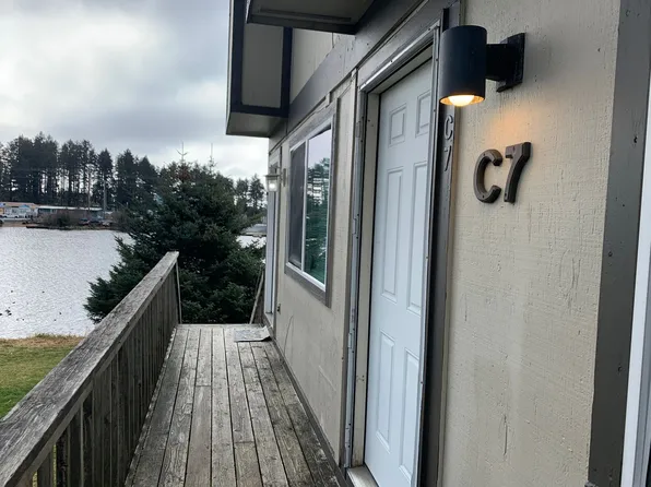1820C7 Larch St, Kodiak, AK 99615
