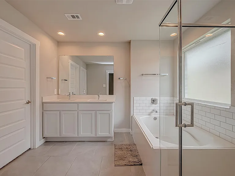 19010 Norbury Park Ln — Photo 30