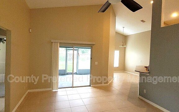 4th image of 538 Justine Ave NW