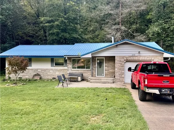 973 Ashford Nellis Rd, Ashford, WV 25009