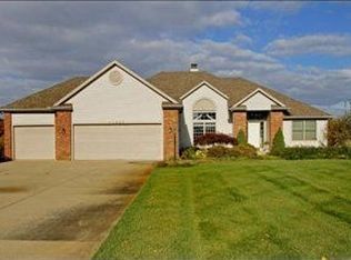 61250 Raintree Blvd, Sturgis, MI 49091