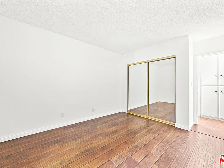 5600 Kensington Way #104 — Photo 20