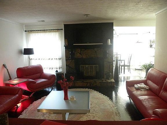 5th image of 4410 Lake Pointe Cir