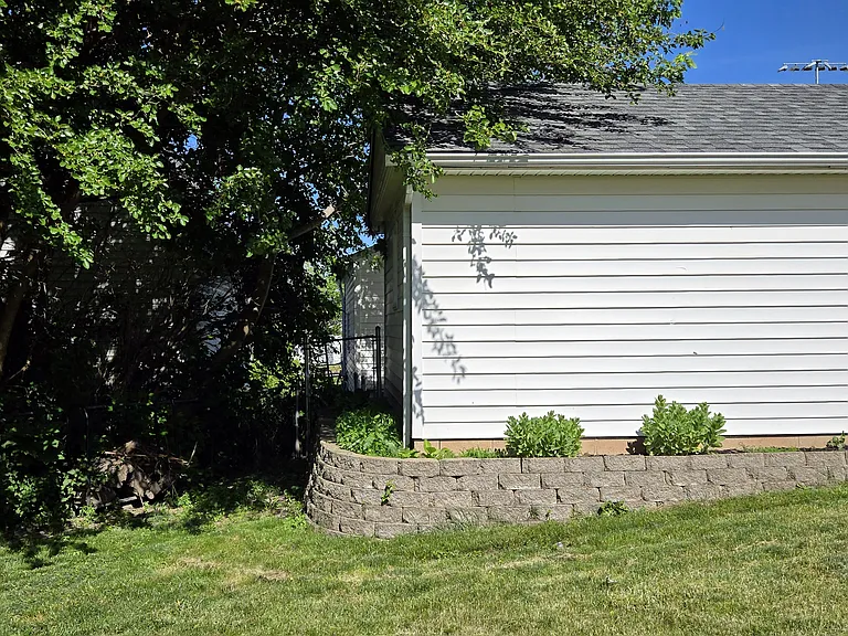 1506 13th Ave SW — Photo 11
