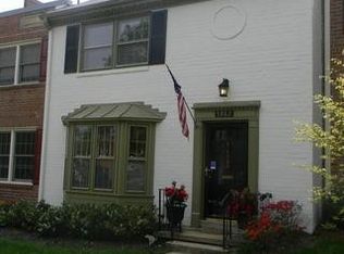 5983 Queenston St, Springfield, VA 22152