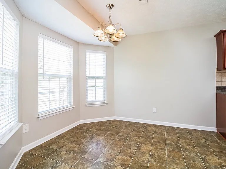 3003 Deer Trail Dr — Photo 3