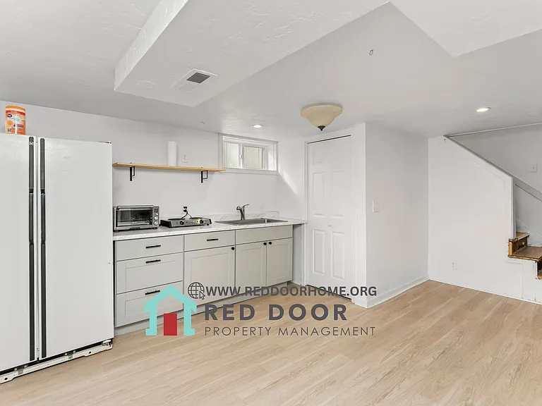2209 1st Ave S — Photo 8