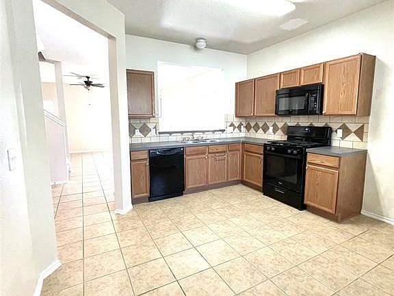 3rd image of 16723 Pine Castle Dr