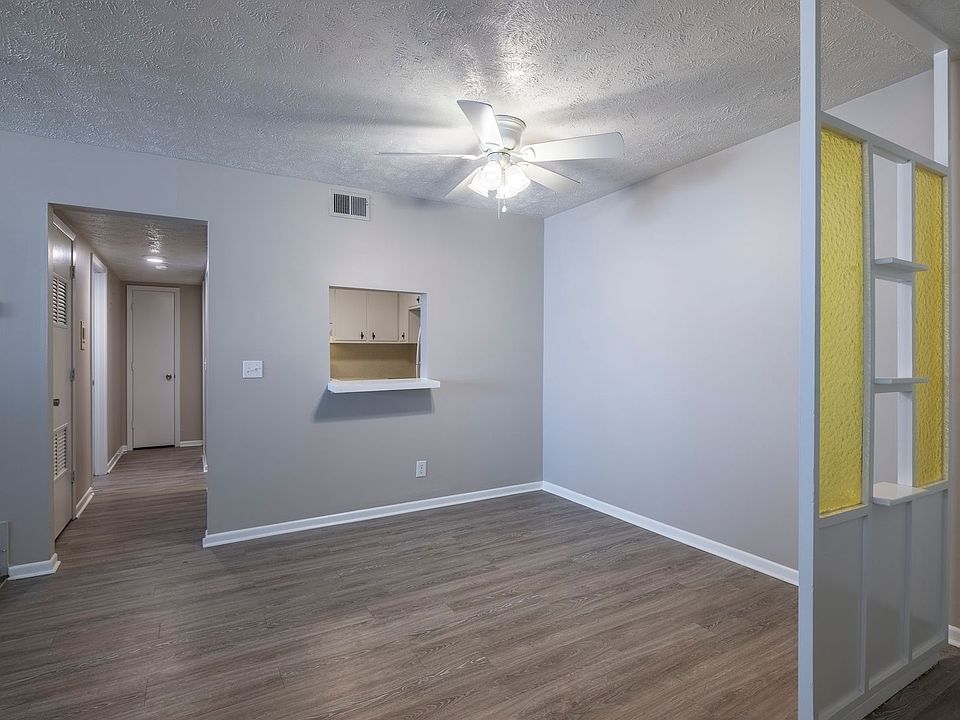 1st image of 3402 Howard St #17