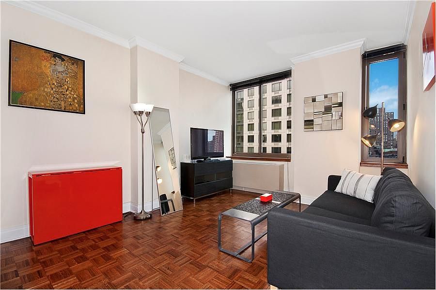 1st image of 400 E 90th St APT 20B