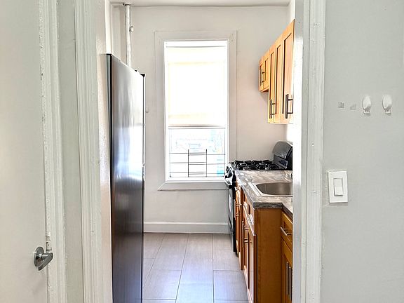 2nd image of 1360 Ocean Ave APT 6M