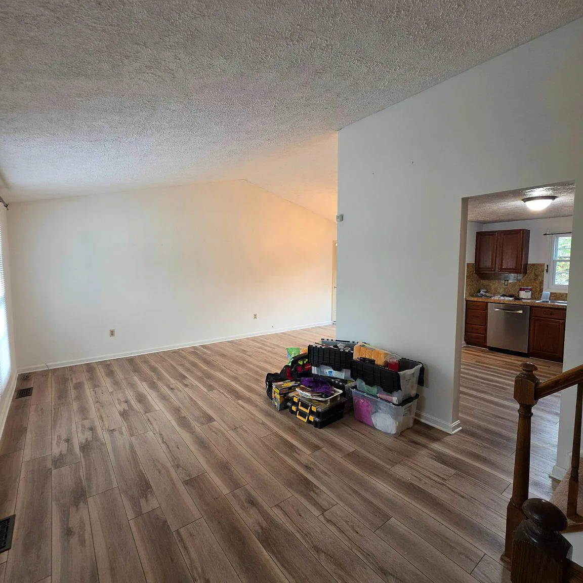 3 bed, 2.5 bath, 1962 sqft, $2,950 — Photo 3