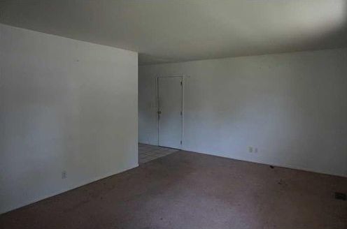 3rd image of 3633 N Breen Dr