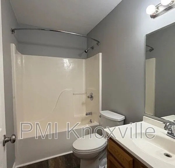 4136 Larigo Dr — Photo 17