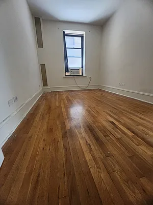 Rented by ONE Manhattan Real Estate | media 18