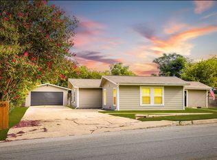 408 Rittiman Rd, Terrell Hills, TX 78209