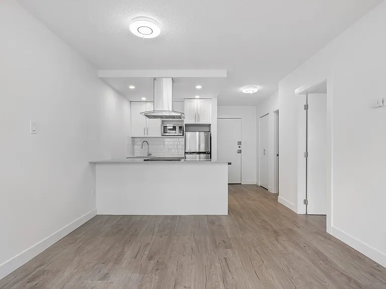1202 Harwood St — Photo 29