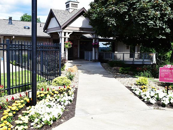 Thorn Run Office & Business Center