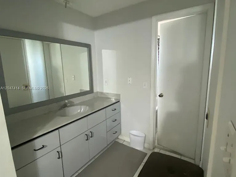 4828 SW 20th St #BACK — Photo 7