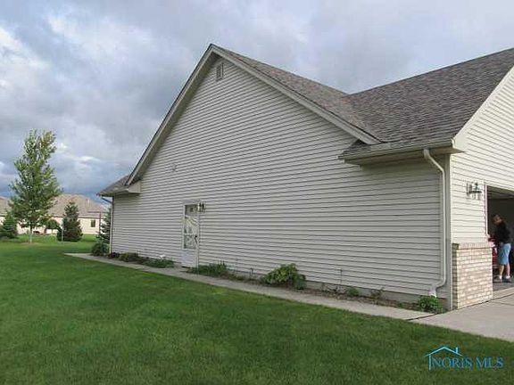 4th image of 6661 N Thistledown Ct