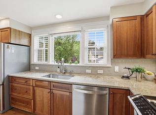 6 Safford St UNIT 2, Ipswich, MA 01938