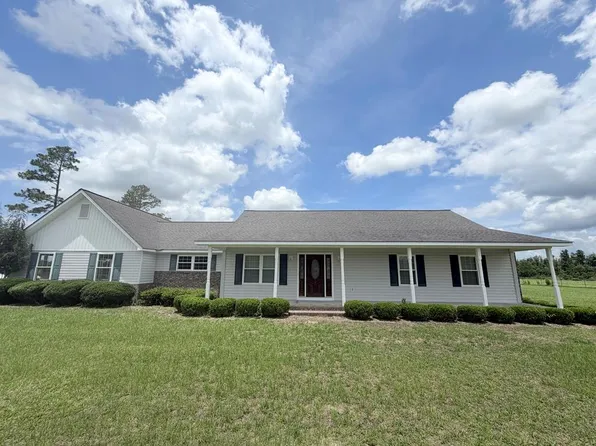 38 Daniels Rd, Adel, GA 31620