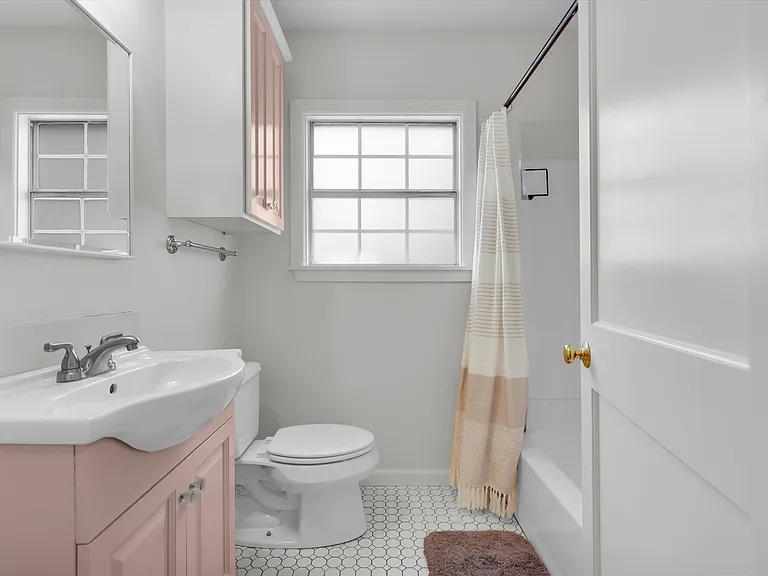 2206 Fowler Dr — Photo 8