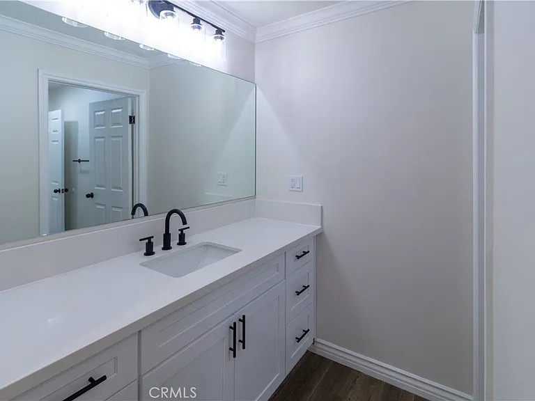 13540 Hubbard St — Photo 18