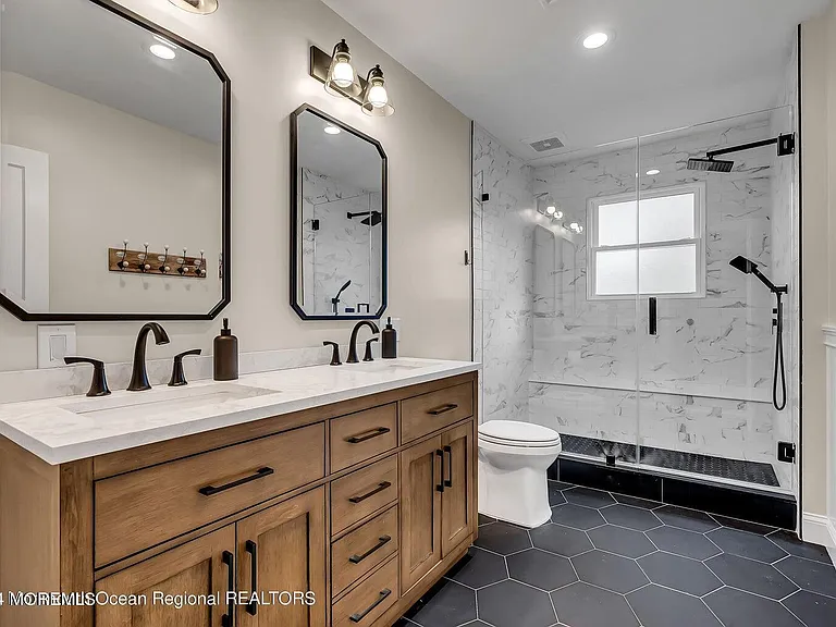 515 Monmouth Rd — Photo 15