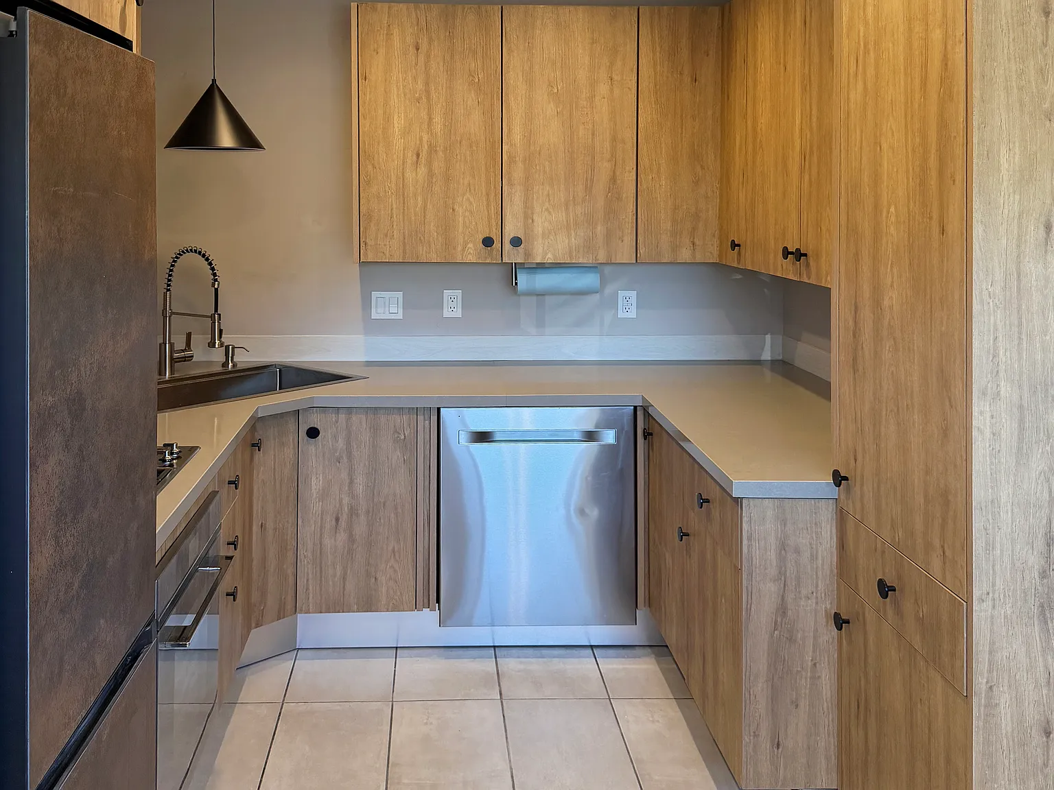 2 bed, 655 sqft, $2,495 — Photo 4