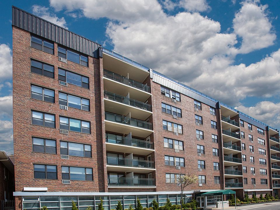 1st image of 333 E Broadway APT 5J