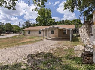 203 5th St, Ingram, TX 78025