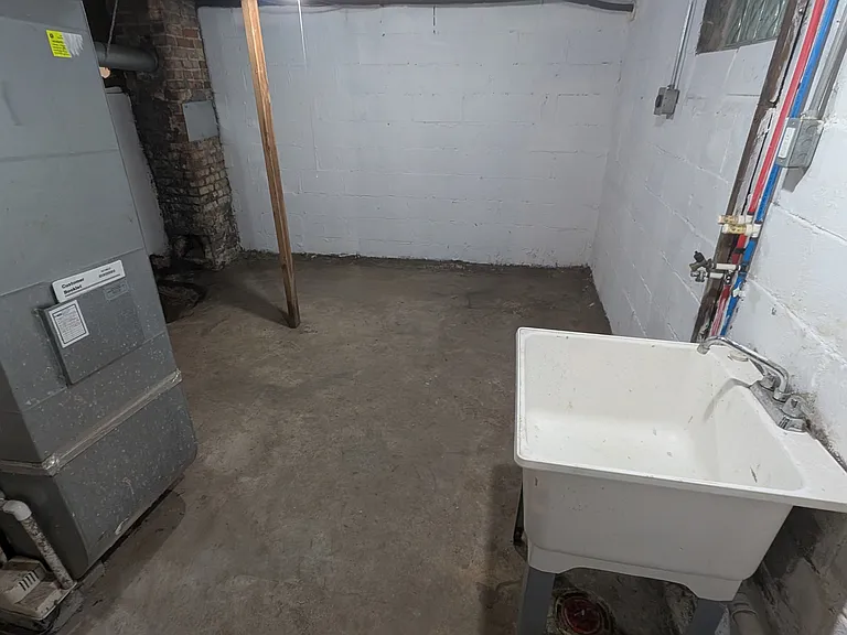 505 W Lenawee St — Photo 24