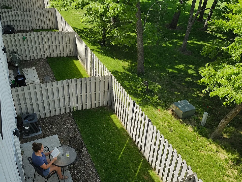 2 bedroom unit available 9/29/26 includes fenced in yard!