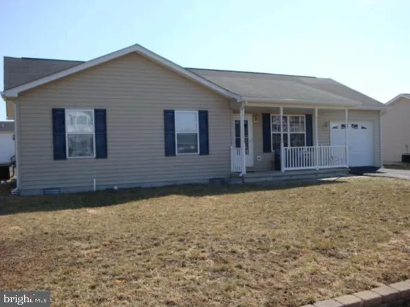 62 Bronte Ave, Inwood, WV 25428