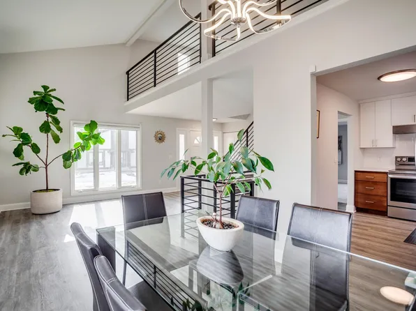 3546 Pilgrim Ln N, Plymouth, MN 55441