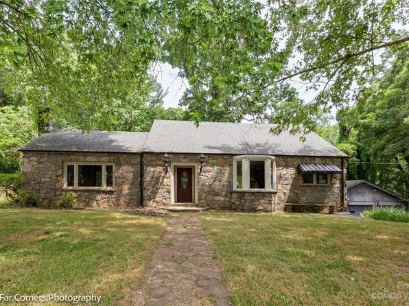 920 Sand Hill Rd, Asheville, NC 28806
