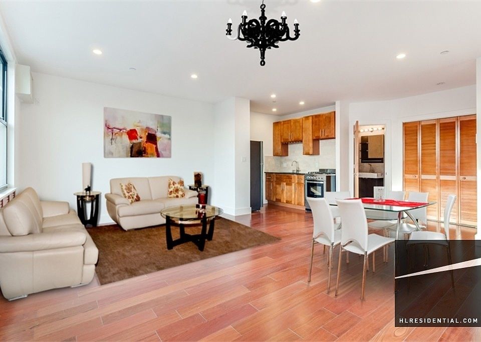 1st image of 1430 28th Ave #4