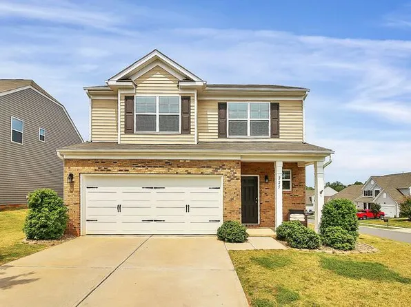 225 Kingston Dr, Mount Holly, NC 28120
