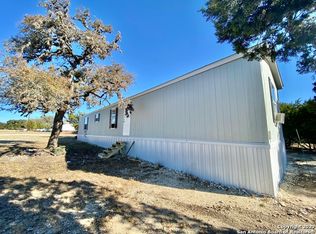 537 Private Road 1519, Bandera, TX 78003