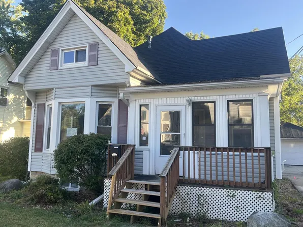 240 West Chestnut STREET, Burlington, WI 53105