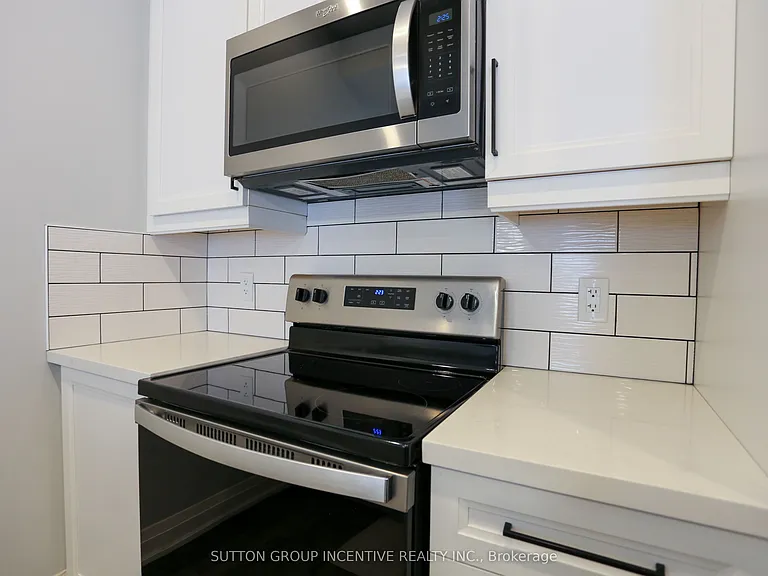 6 Stonehart Ln — Photo 10