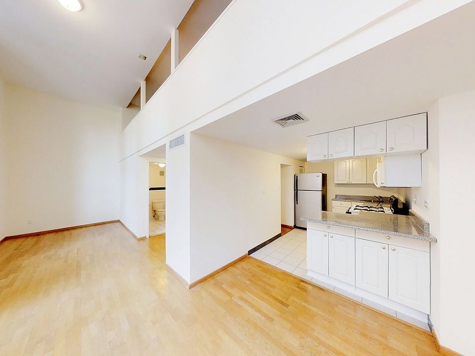 1st image of 371 Madison St APT 322