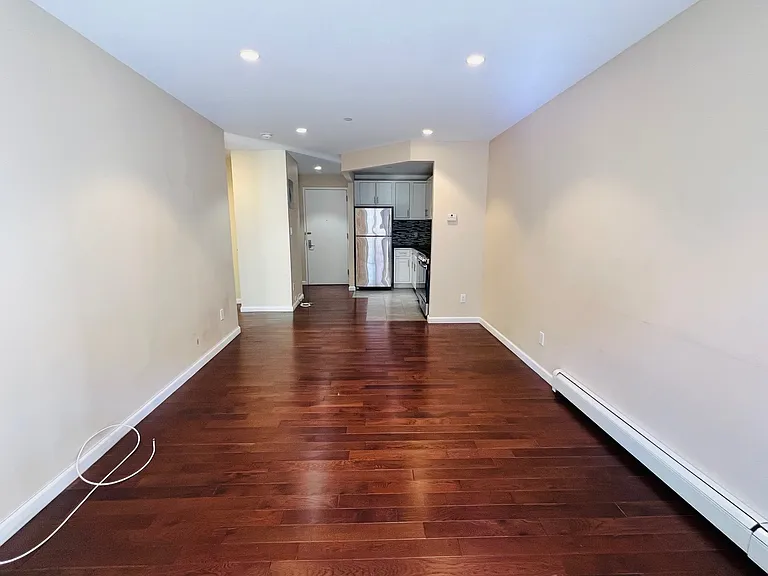 45 Hinckley Pl #4G — Photo 8