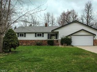663 Radford Dr, Highland Heights, OH 44143