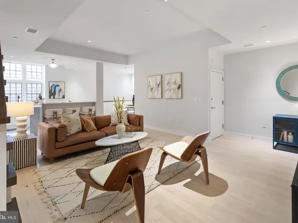 2709 N St NW #101, Washington, DC 20007