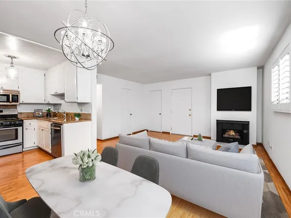 4000 W Victory Blvd APT 204, Burbank, CA 91505